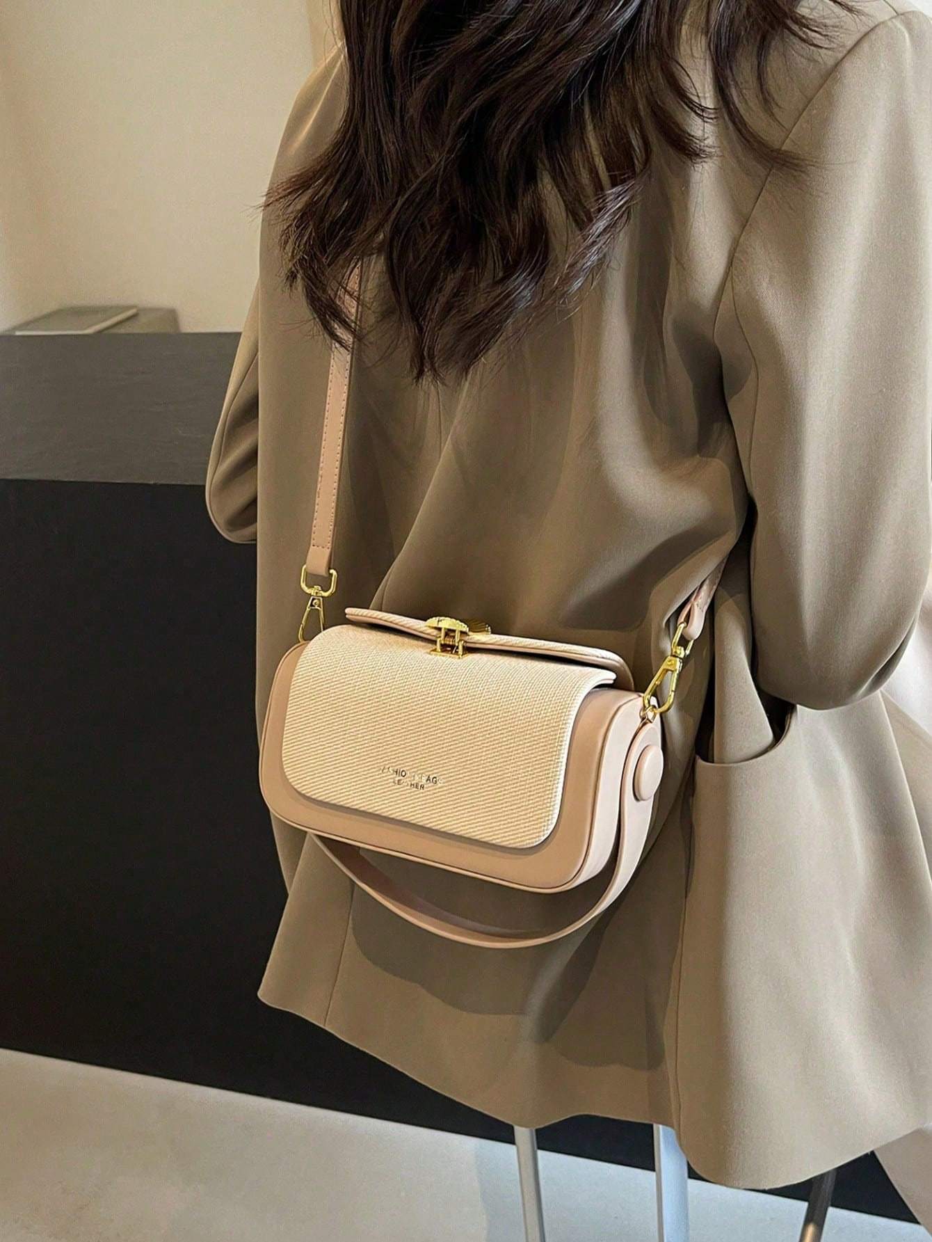 Women’s Fashion Trapezoid Handbag – Elegant Large Capacity Top Handle Bag for Everyday & Office Use