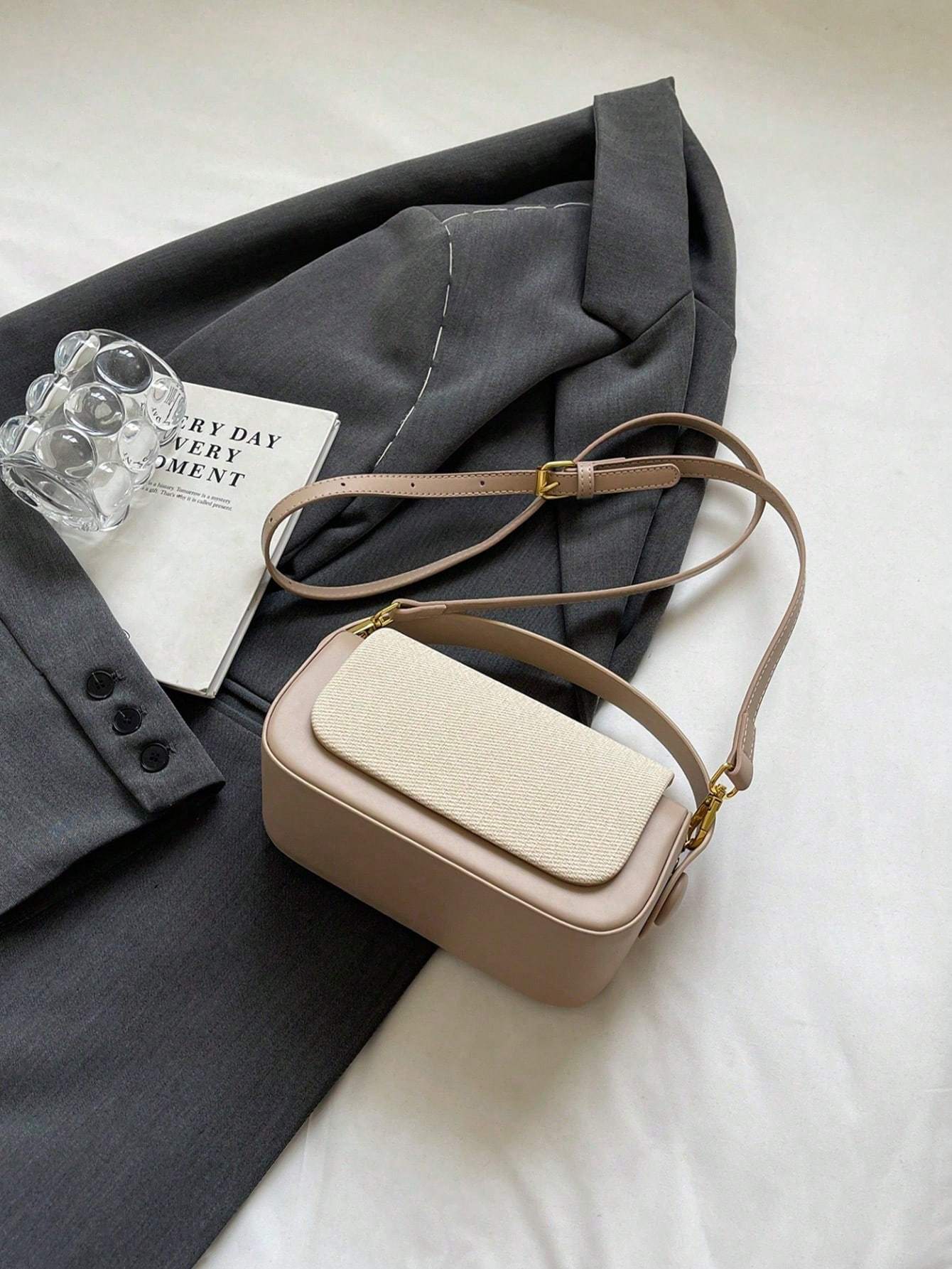 Women’s Fashion Trapezoid Handbag – Elegant Large Capacity Top Handle Bag for Everyday & Office Use